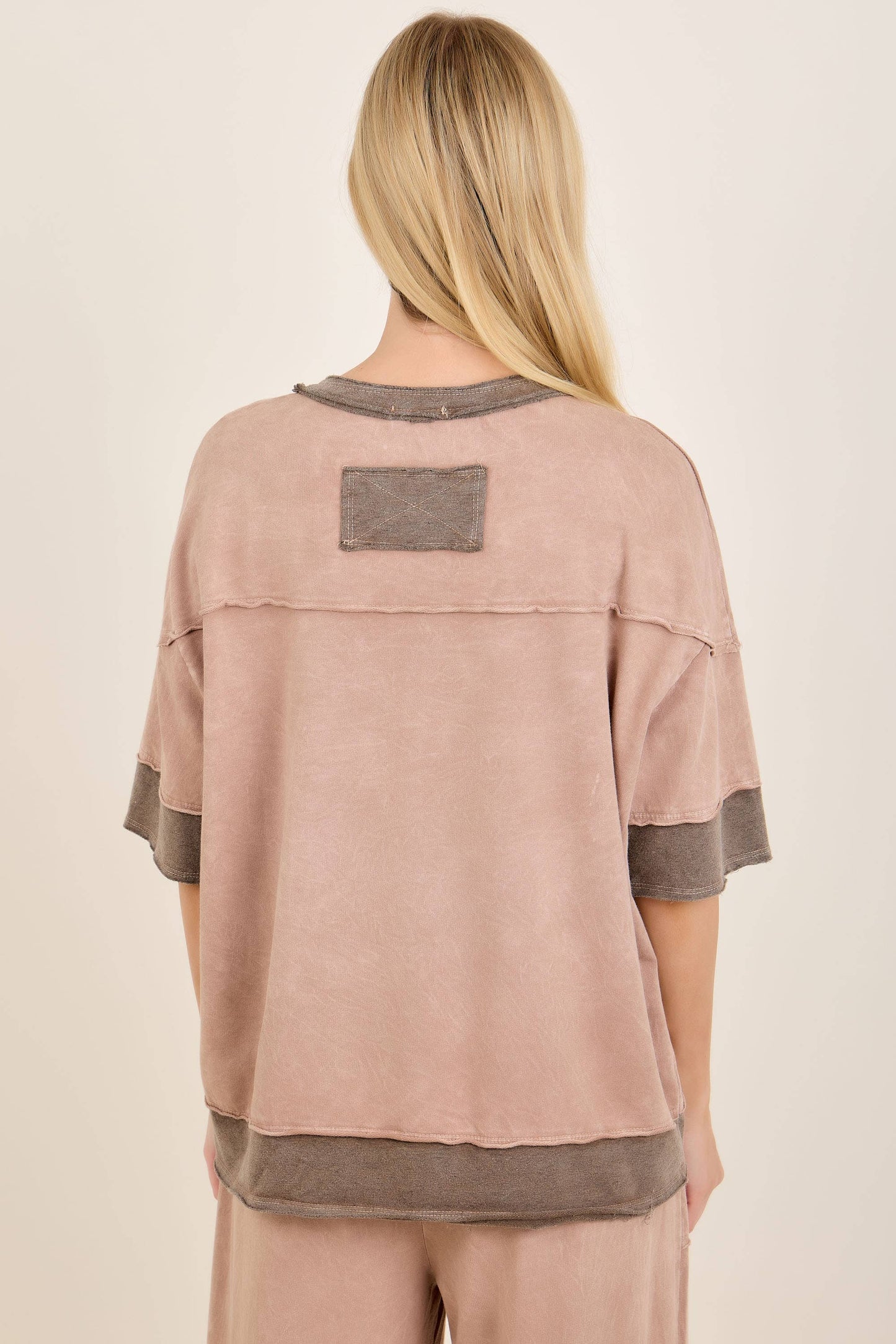 Mineral Washed Contrast Block Terry Top HT7540