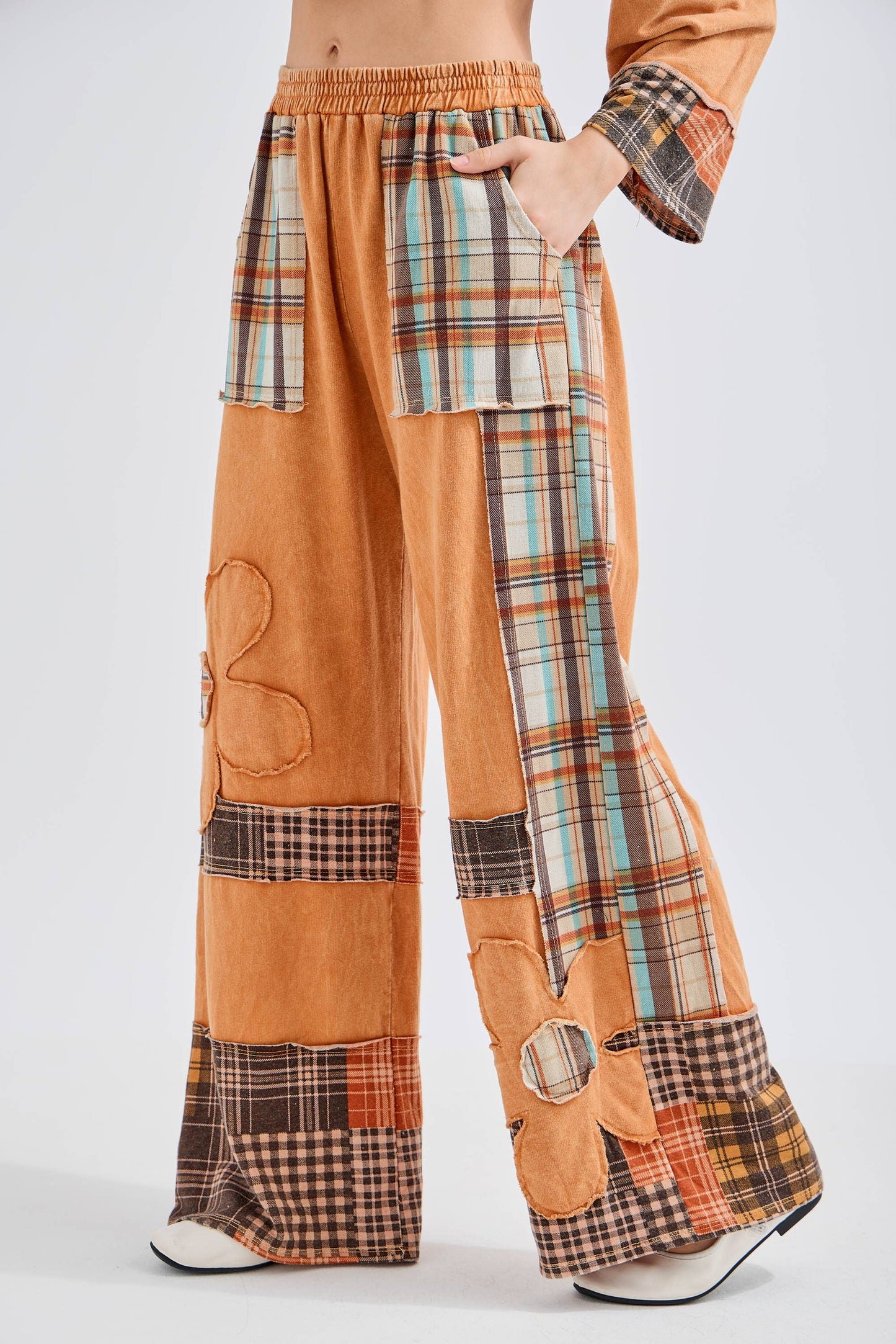 Mineral Washed Plaid Daisy Pants HP6738