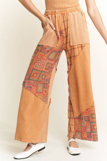 Mineral Wash Contrast Patch Wide Leg Pants HP5767