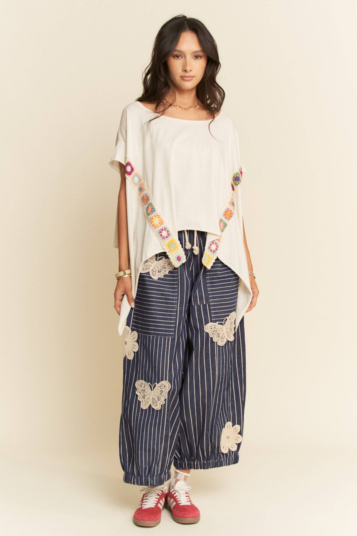Crochet Applique Striped Barrel Pants