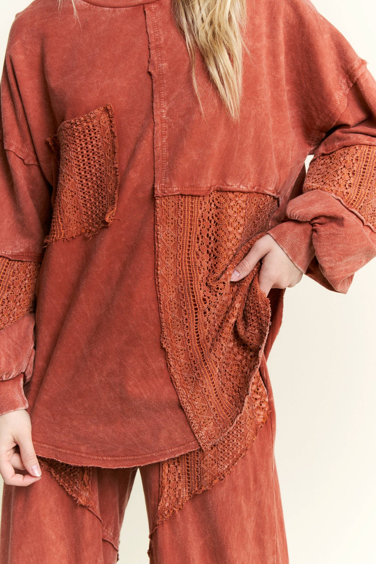 Mineral Wash Lace detailed Long Sleeve sweatshirt HT6027