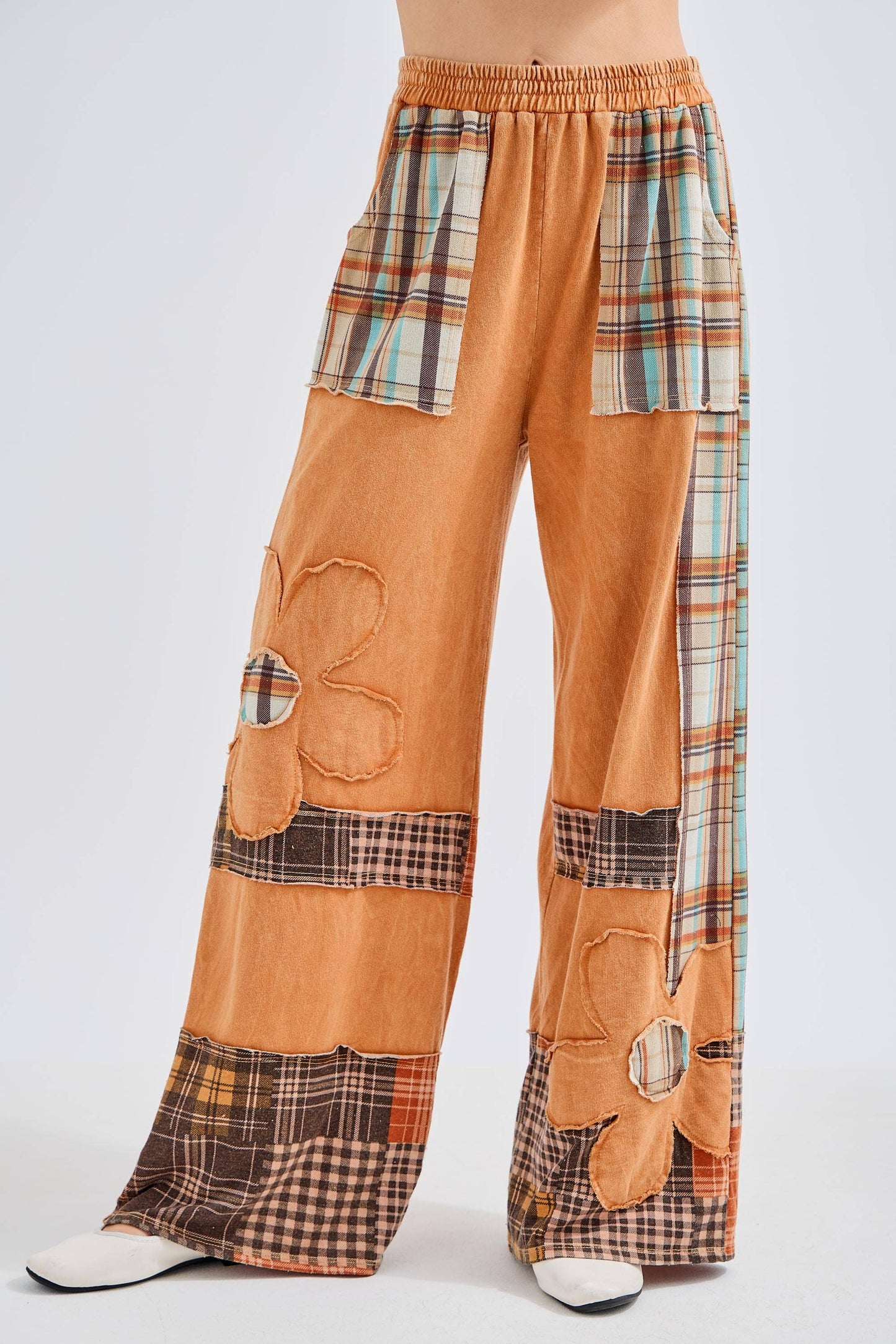 Mineral Washed Plaid Daisy Pants HP6738