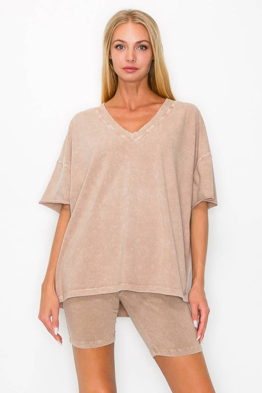 Mineral Wash VNECK everyday Tshirt HT4166