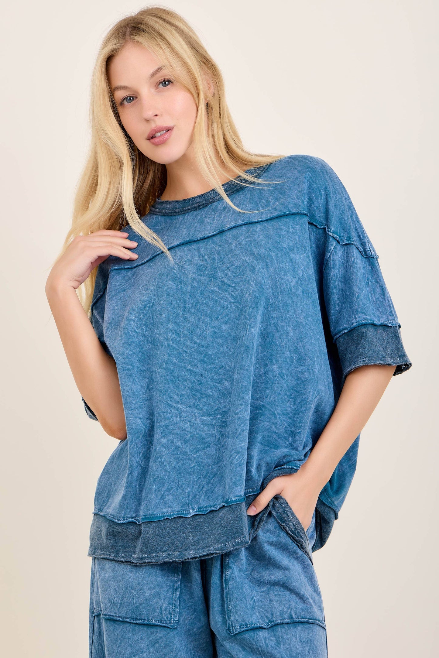 Mineral Washed Contrast Block Terry Top HT7540