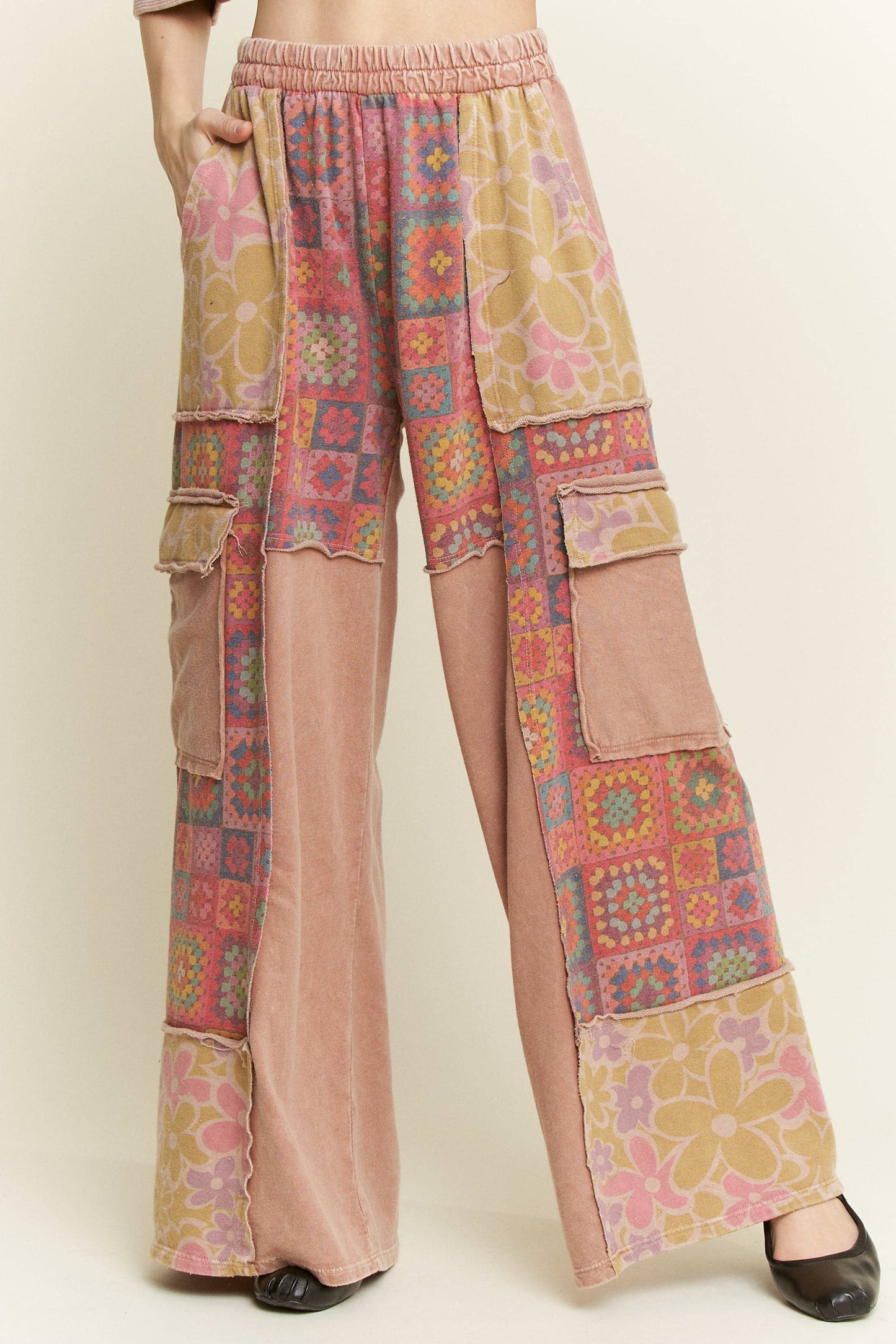Mineral Wash Crochet Floral Printed Pants HP5758