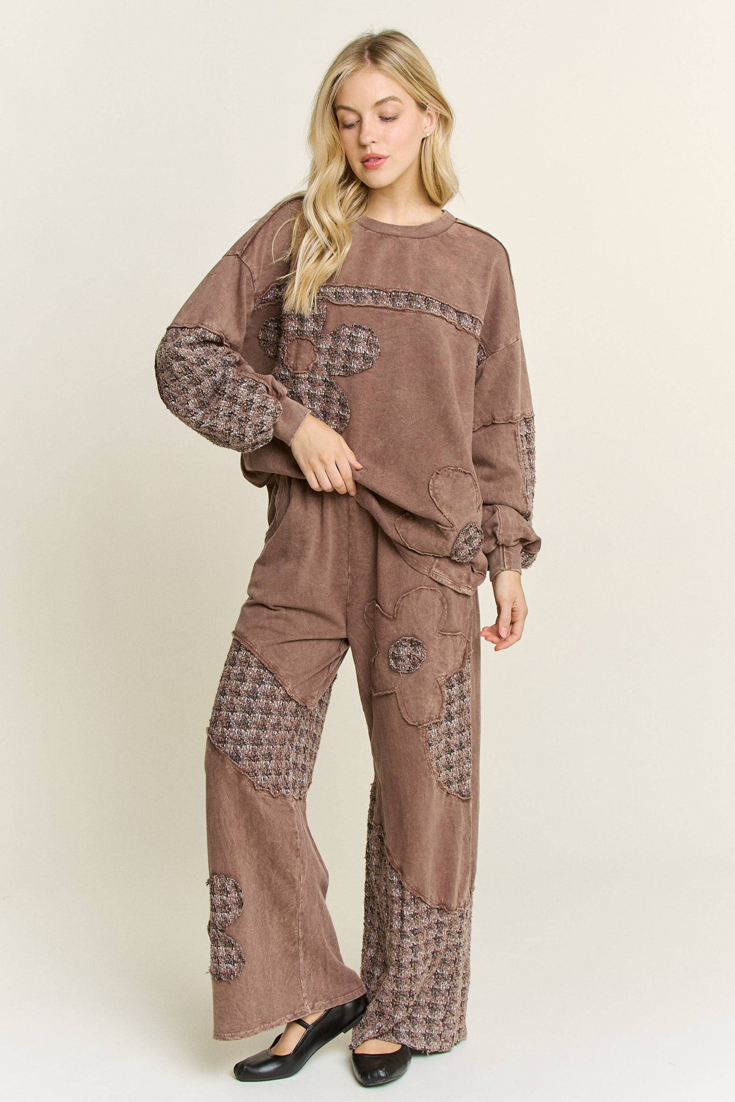 Mineral Washed Tweed Daisy patch Long sleeve top HT6761