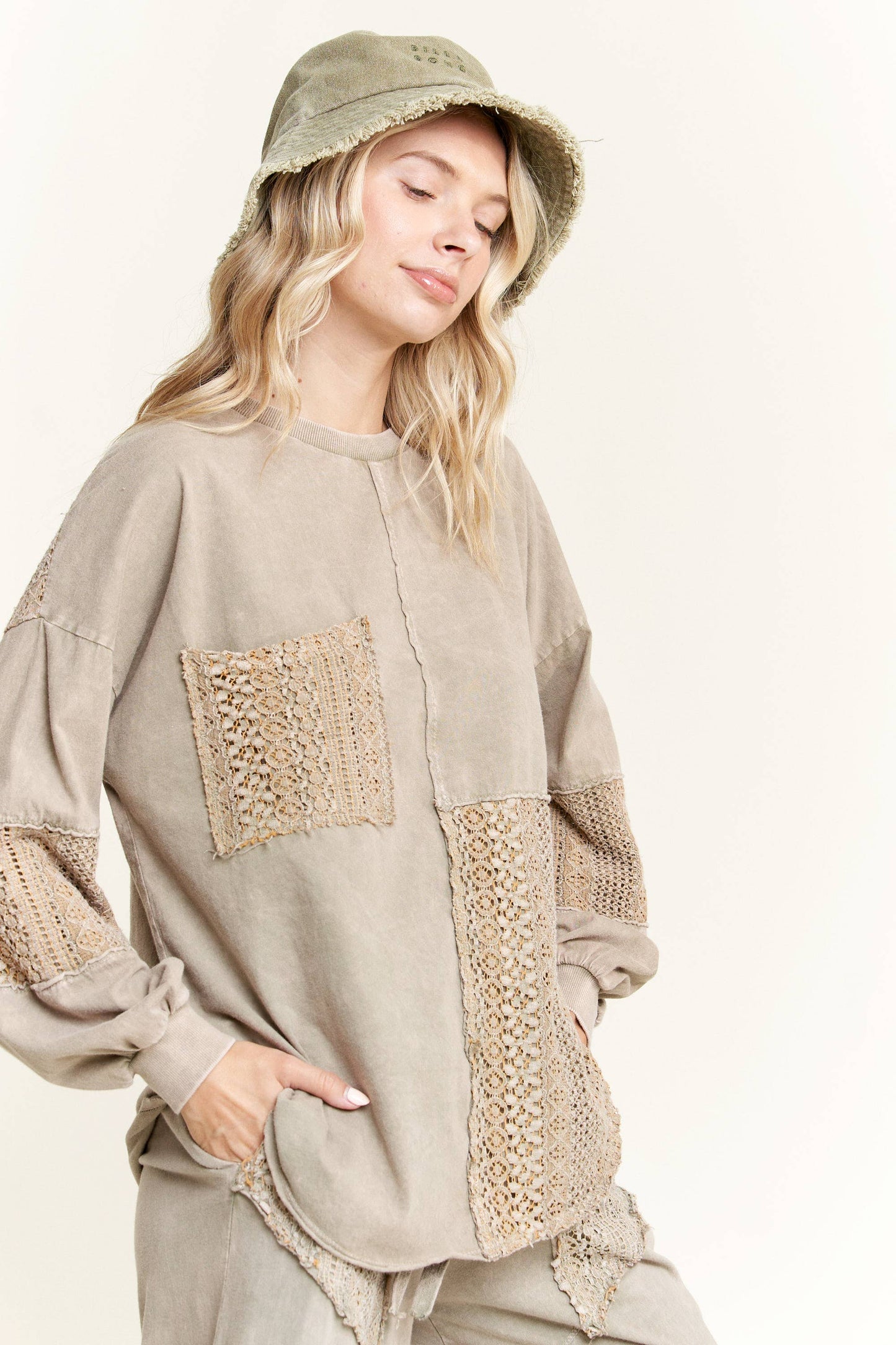 Mineral Wash Lace detailed Long Sleeve sweatshirt HT6027