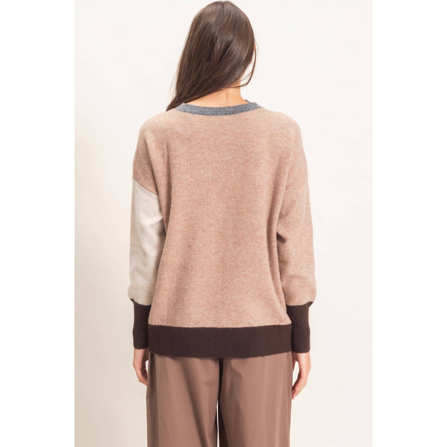 HYFVE Color block Visible Seam Sweater HF26E151