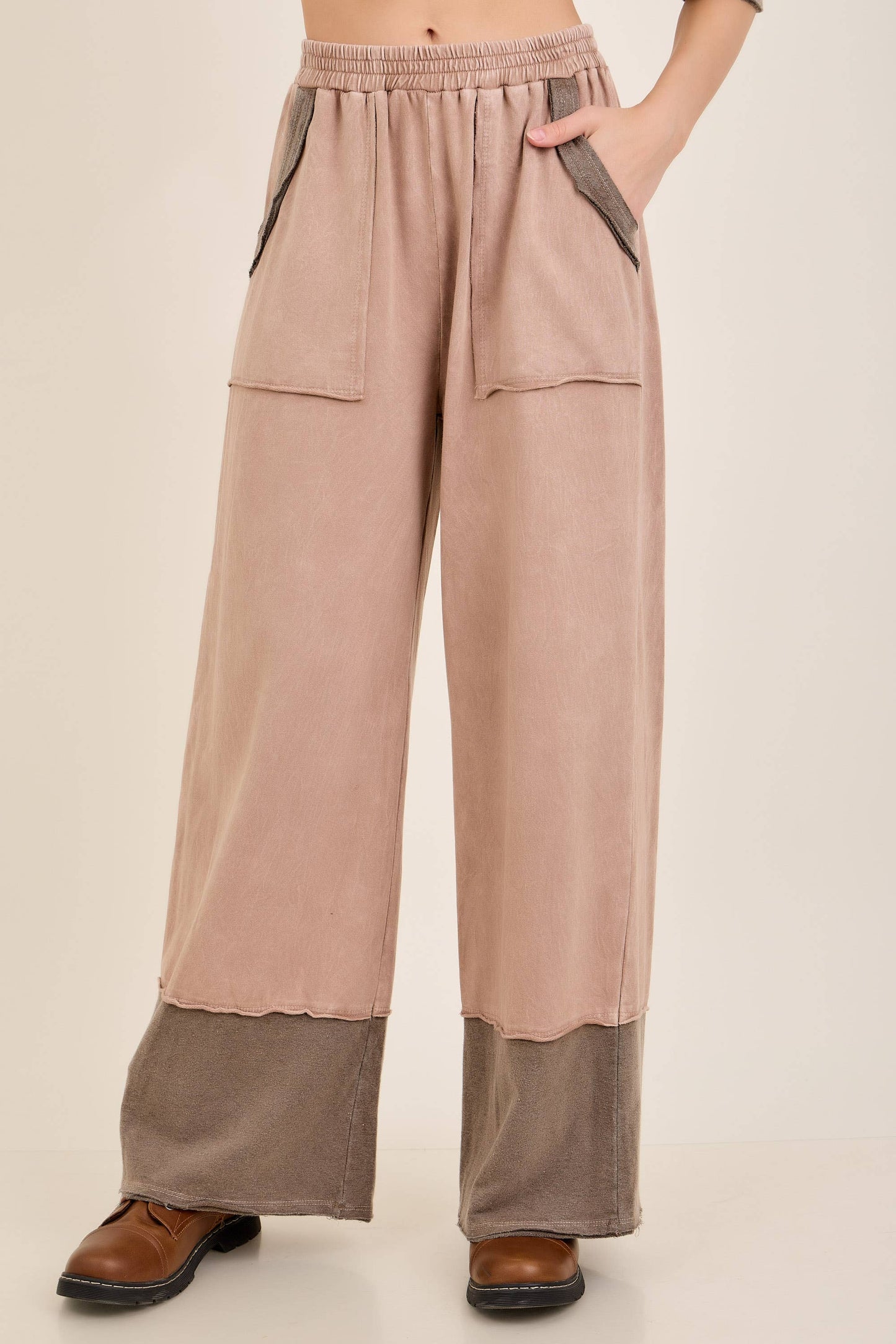 Mineral Washed Contrast Block Terry Pants HP7541