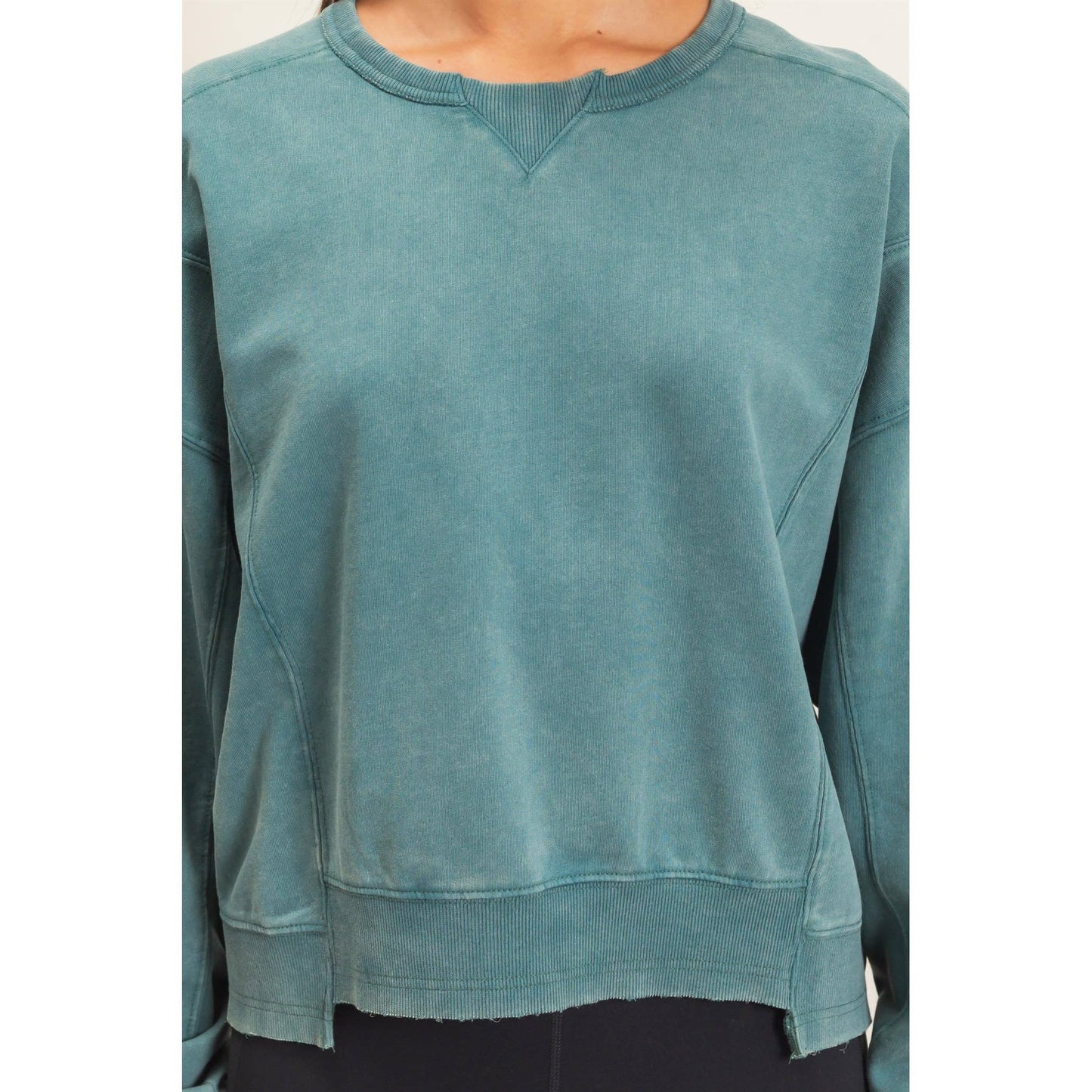 Acid Wash Seam Detail Crew Neck Sweatshirt DZ26A655