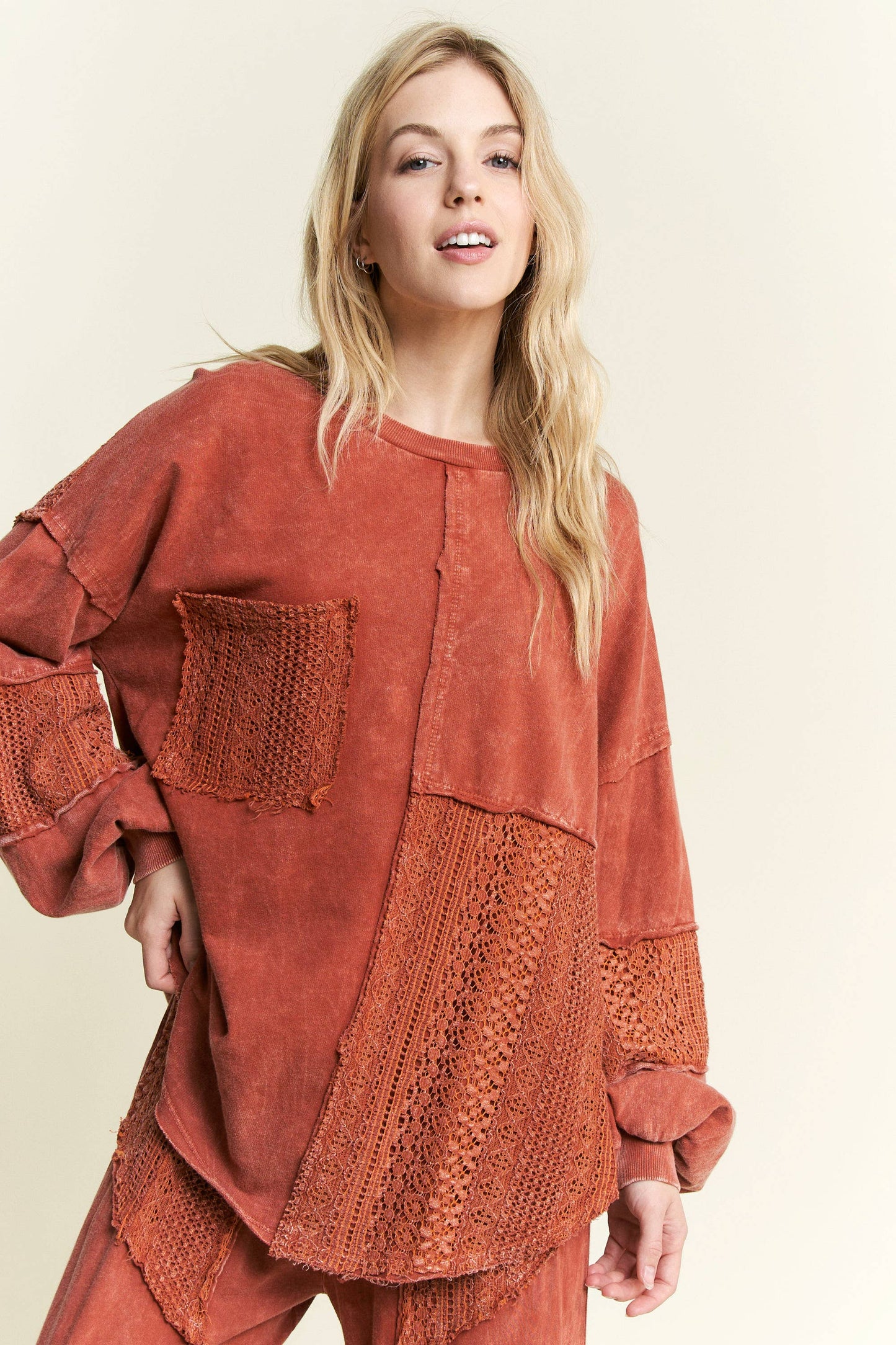 Mineral Wash Lace detailed Long Sleeve sweatshirt HT6027