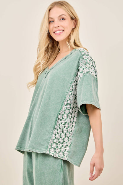Mineral Washed Flower Daisy V-neck Shirt top HT6747