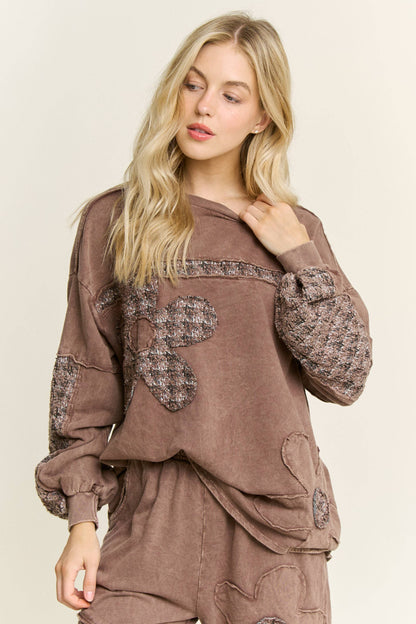 Mineral Washed Tweed Daisy patch Long sleeve top HT6761