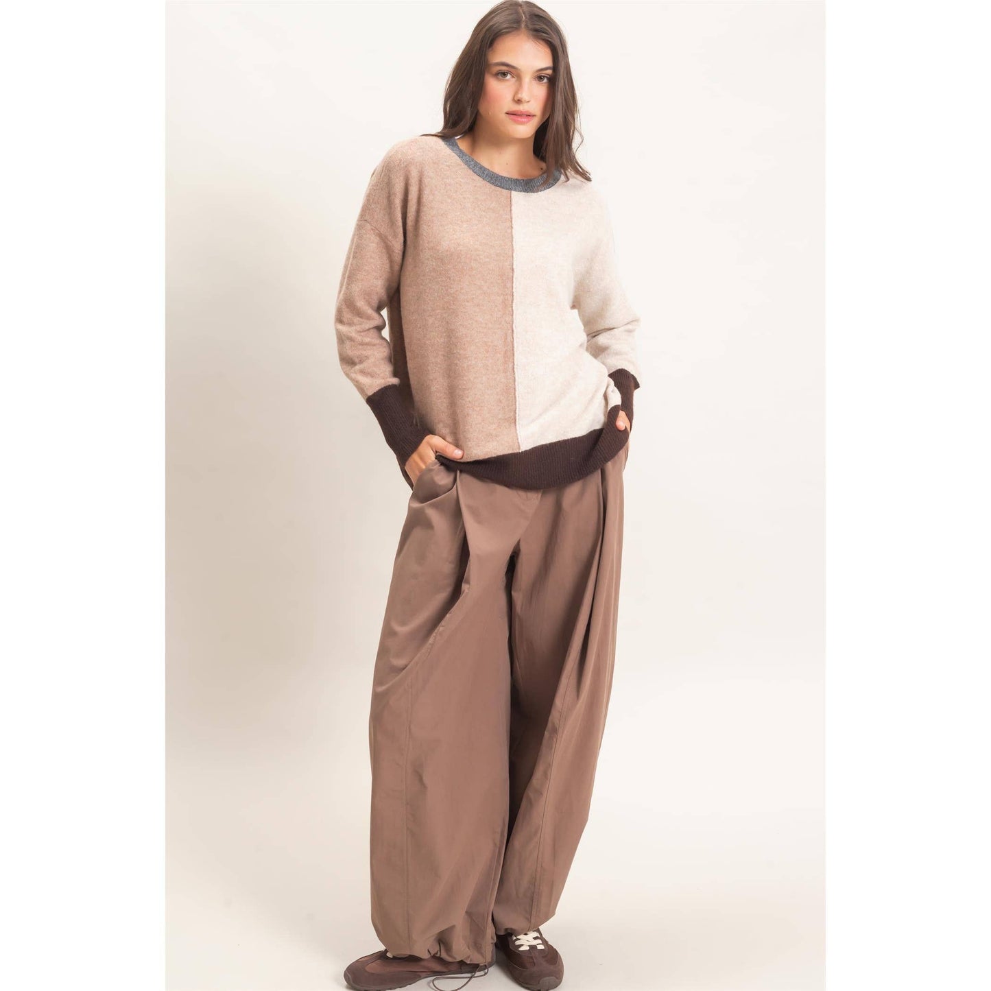 HYFVE Color block Visible Seam Sweater HF26E151