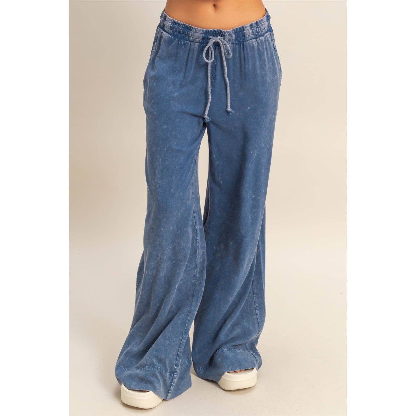 Hyfve DZ26A651 Mineral Washed Wide Leg Pants