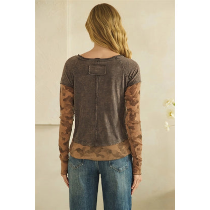 Oli & Hali JT1149 – Camouflage print layered look pullover Shirt Top