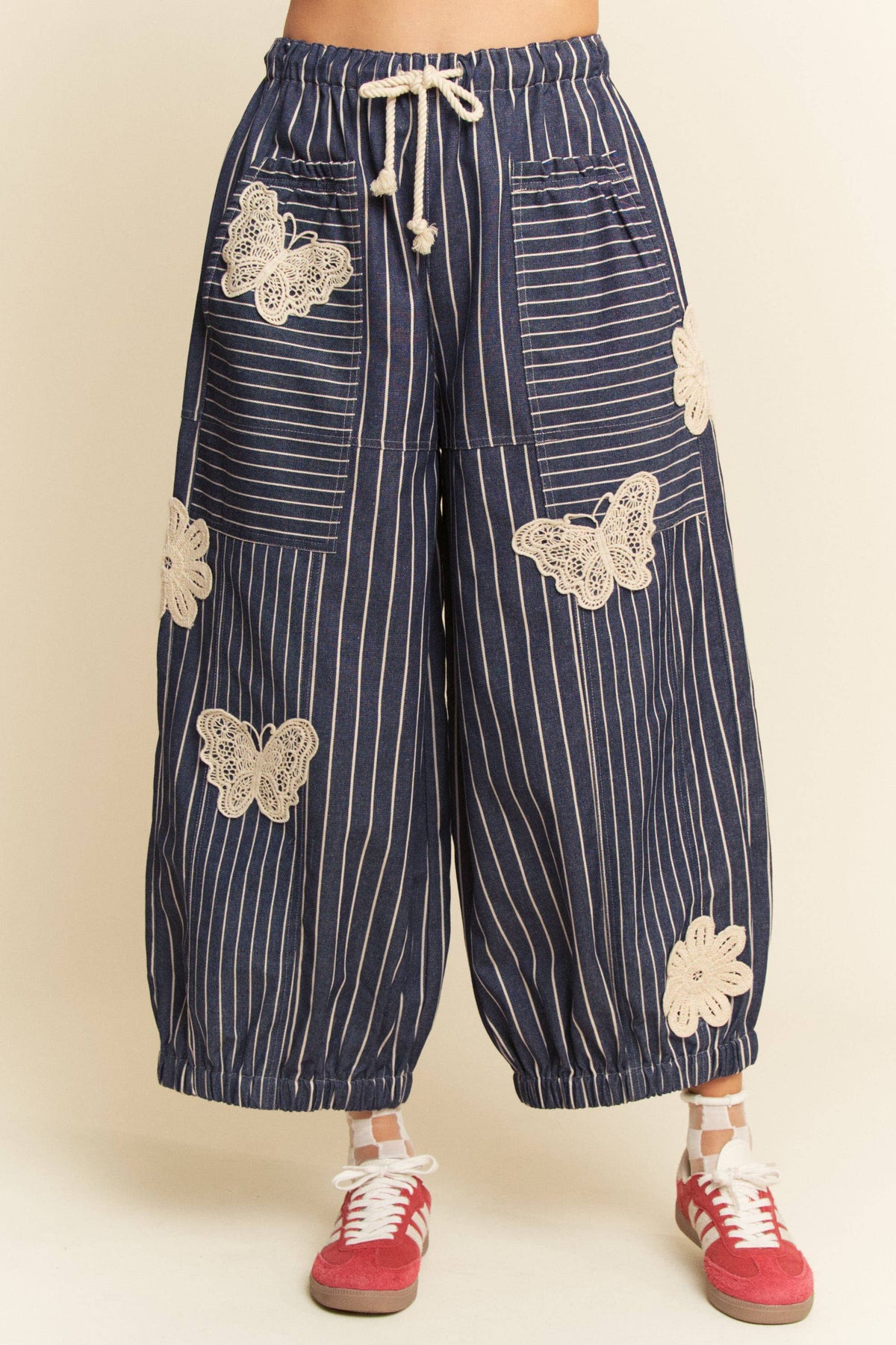 Crochet Applique Striped Barrel Pants