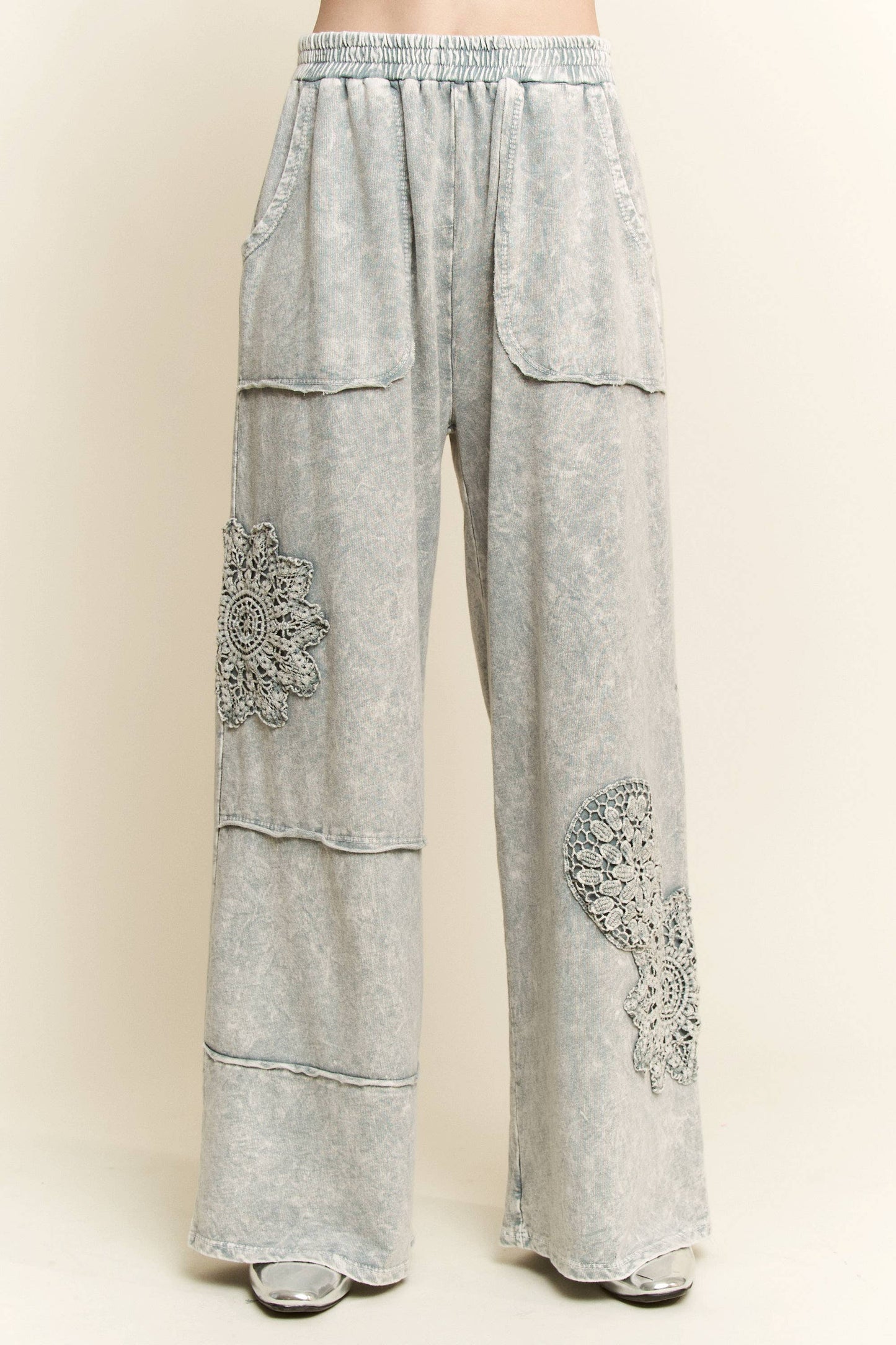 Mineral Washed Doily Wide leg straight pants HP6236