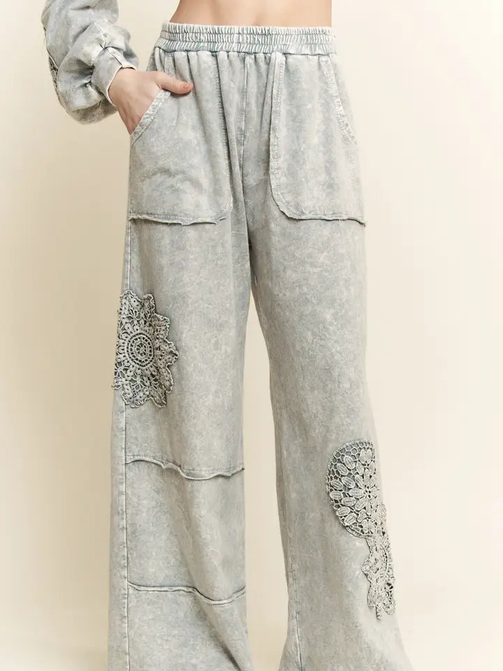 Mineral washed Doily Wide Leg Straight Pants HP6236