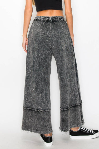 Mineral Wash Wide Pants with raw hem frayed details HP5536