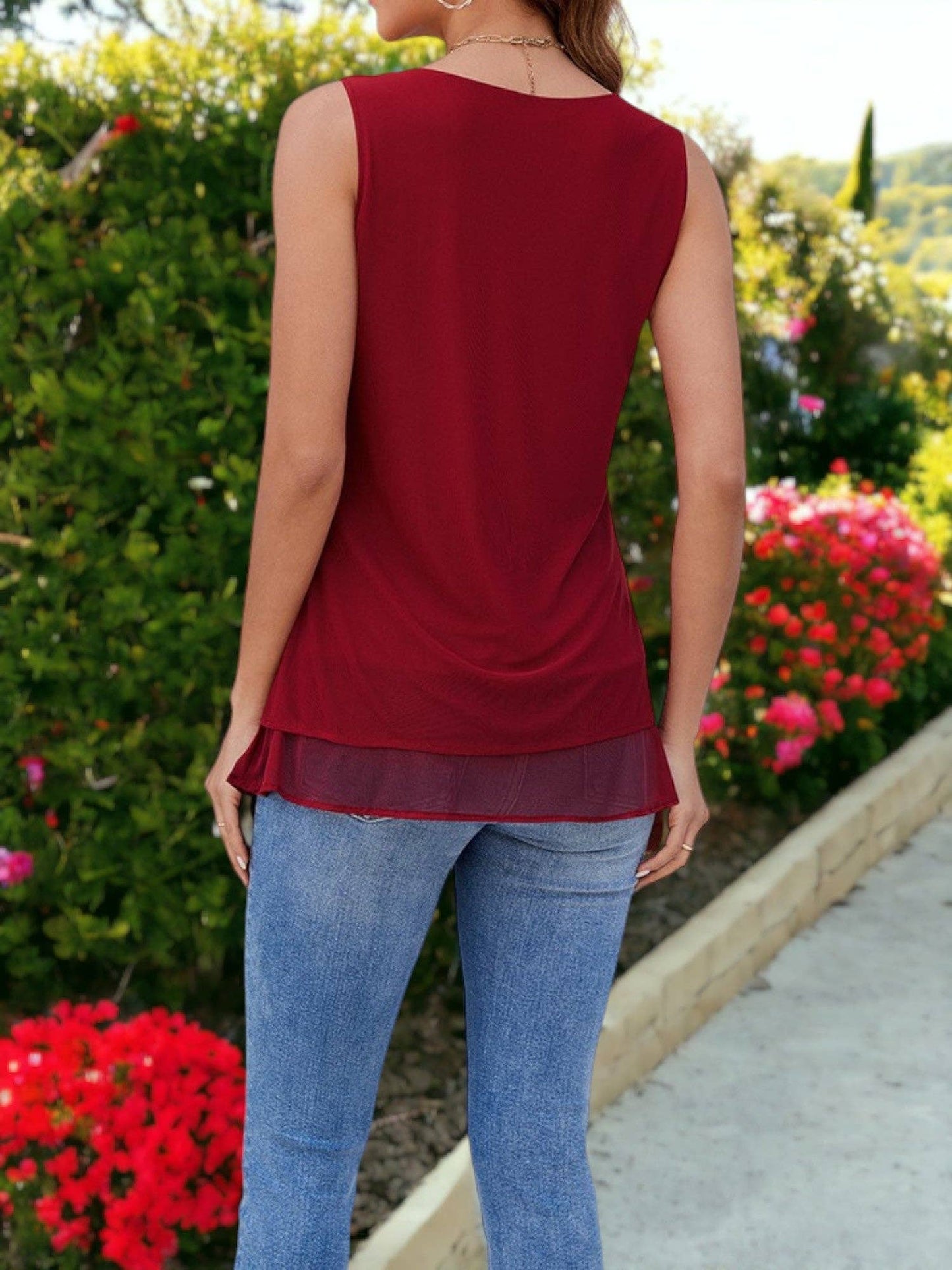 Two Layer Mesh Sleeveless Chiffon Scoop Neck Tank Top