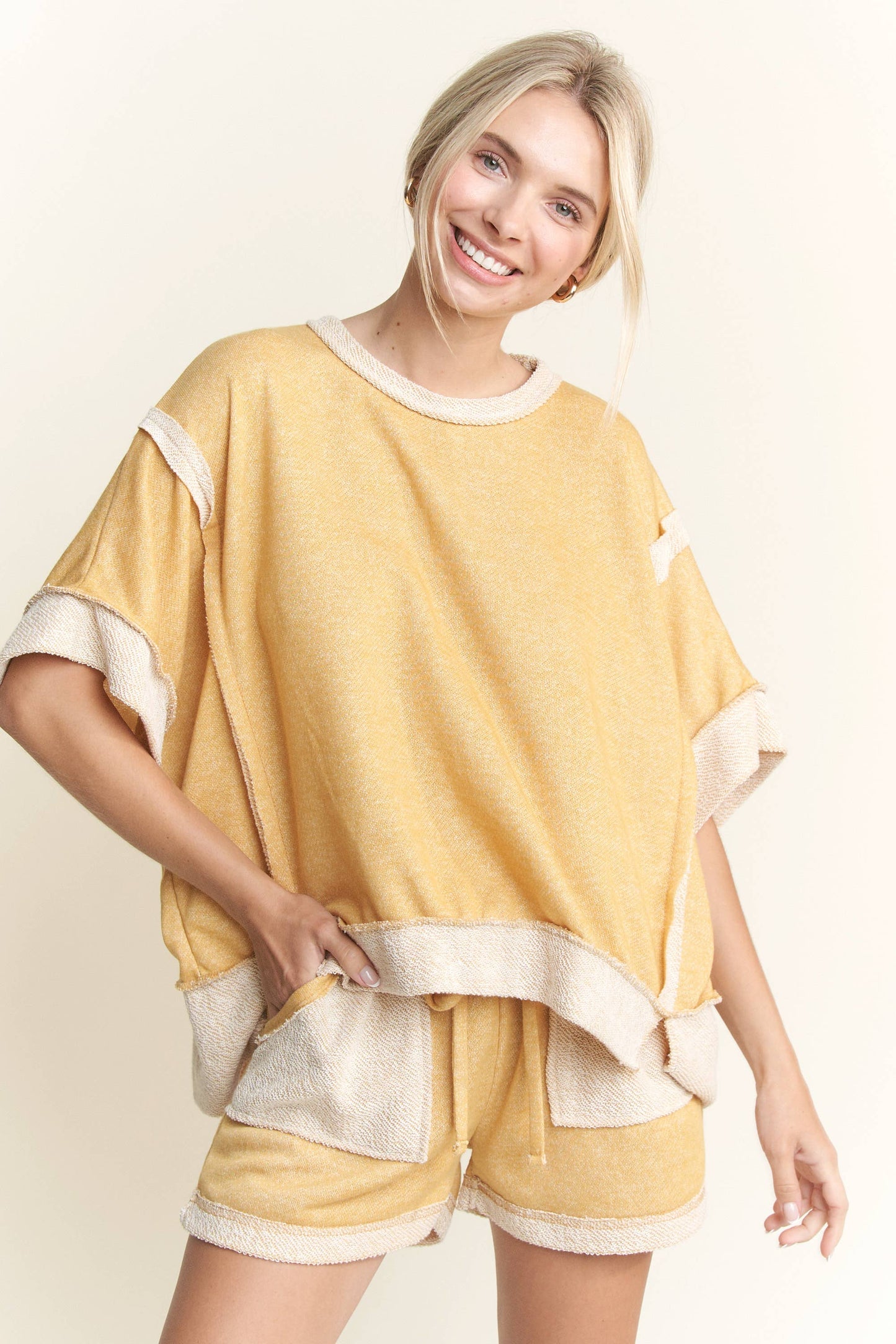 Oversize Reverse Contrast Banded Top HT4028