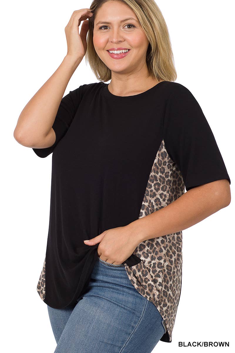 . SI-22526 PLUS CONTRAST SIDE PANEL LEOPARD PRINT SHORT SLEEVE TOP